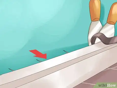 Imagem intitulada Remove Trim Step 10