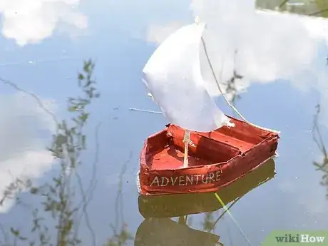 Imagem intitulada Build a Cardboard Boat Step 13