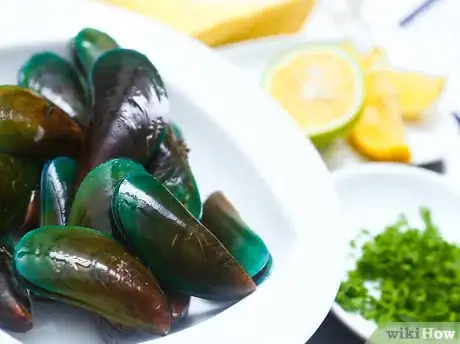Imagem intitulada Cook Mussels Step 9