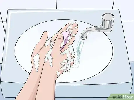 Imagem intitulada Check a Wound for Infection Step 1