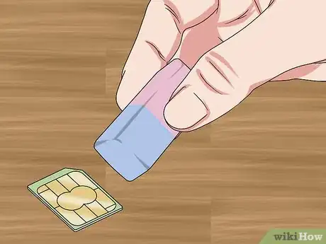 Imagem intitulada Clean a SIM Card Step 6