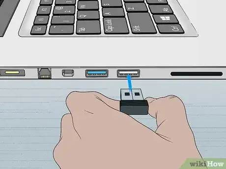 Imagem intitulada Connect a Logitech Wireless Mouse to a Unifying Receiver Step 3