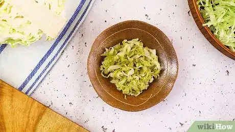 Imagem intitulada Freeze Cabbage Step 22