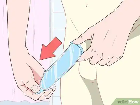 Imagem intitulada Remove a Condom Step 2