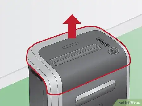 Imagem intitulada Unjam a Paper Shredder Step 7