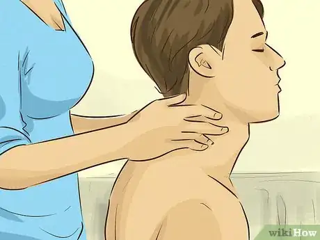 Imagem intitulada Stop Neck Cracking Step 8