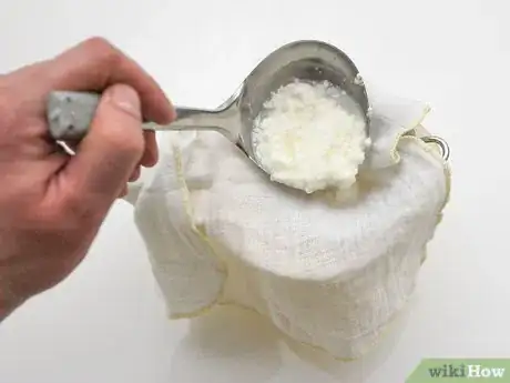 Imagem intitulada Make Goat Cheese Step 5
