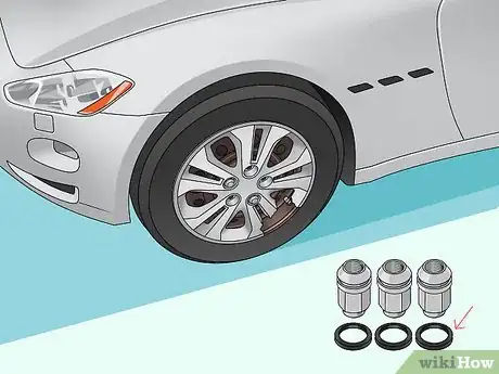 Imagem intitulada Change a Hubcap Step 4
