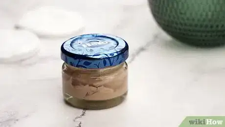 Imagem intitulada Make Homemade Foundation Step 19
