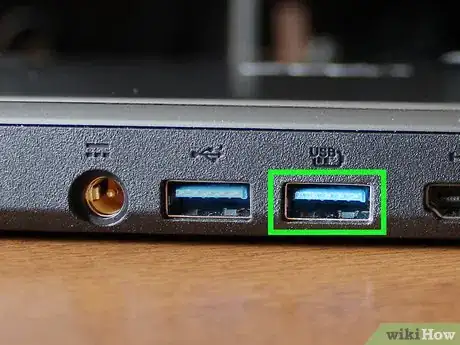 Imagem intitulada Charge a PS3 Controller Step 9
