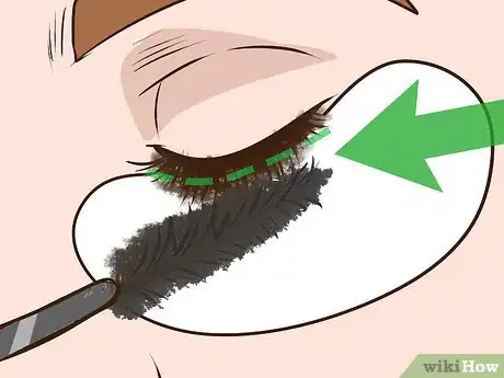 Imagem intitulada Remove Eyelash Extensions Step 7
