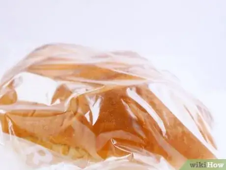 Imagem intitulada Defrost Bread Step 11