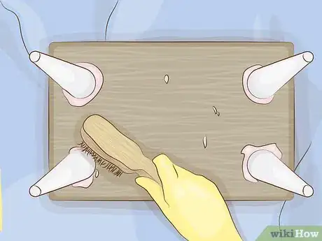 Imagem intitulada Remove Polyurethane Step 9