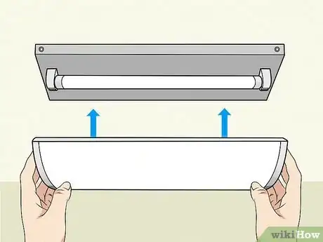 Imagem intitulada Change a Ceiling Light Bulb Step 20