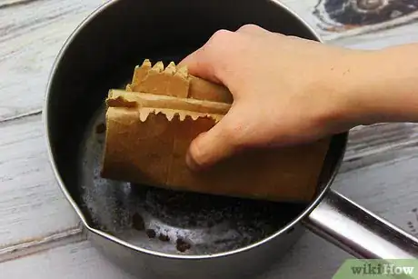 Imagem intitulada Remove Rust from Pots and Pans Step 3