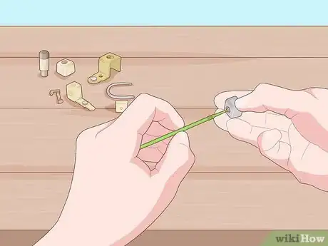 Imagem intitulada Clean Electrical Contacts Step 2