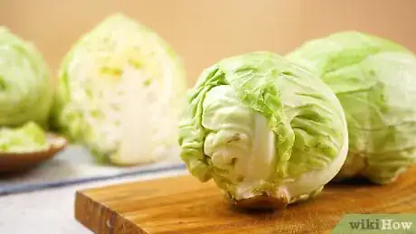 Imagem intitulada Freeze Cabbage Step 1