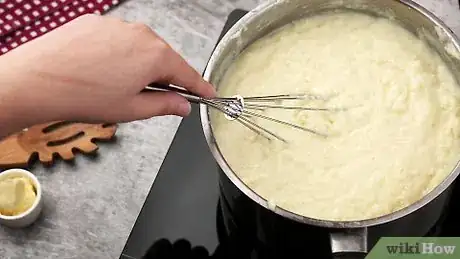 Imagem intitulada Thicken Mashed Potatoes Step 1
