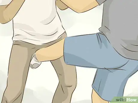 Imagem intitulada Defend Yourself from an Attacker Step 5