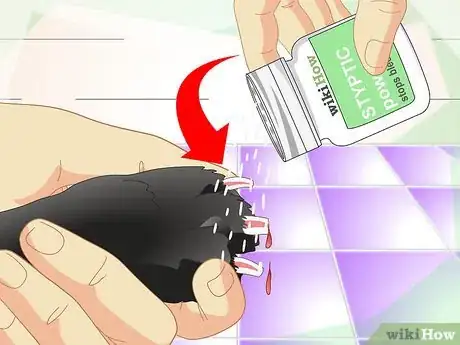 Imagem intitulada Cut a Rabbit's Claws Step 14