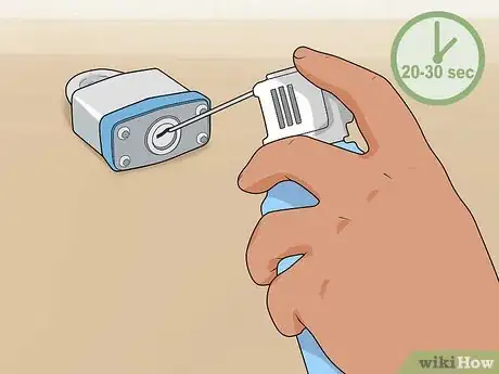 Imagem intitulada Break a Lock Step 13