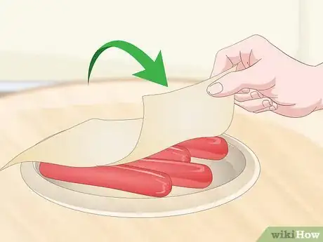Imagem intitulada Defrost Hot Dogs Step 2