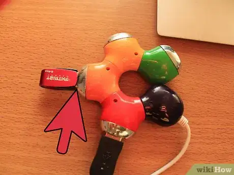 Imagem intitulada Attach a USB Drive to Your Computer Step 3
