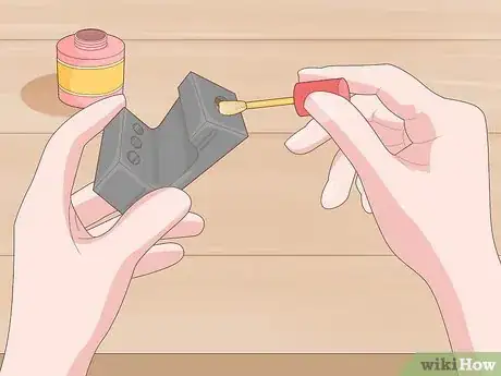 Imagem intitulada Clean Electrical Contacts Step 5