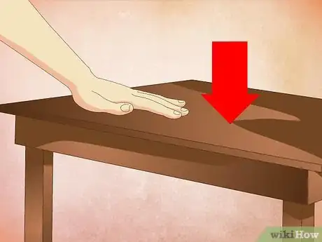 Imagem intitulada Open a Child Proof Pill Container Step 4