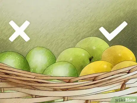 Imagem intitulada Tell if a Passion Fruit Is Ripe Step 1
