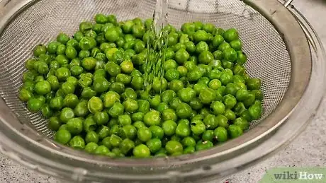Imagem intitulada Cook Peas Step 25