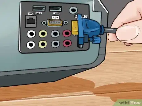 Imagem intitulada Mount a Projector Step 13