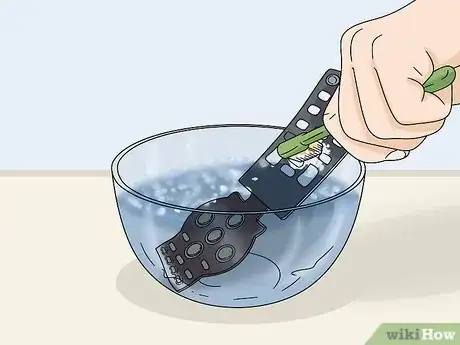 Imagem intitulada Repair a Remote Control Step 6