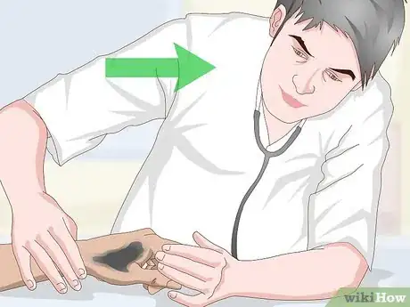 Imagem intitulada Remove Tar From Skin Step 2
