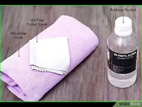 Imagem intitulada Clean a MacBook Air Screen Step 7
