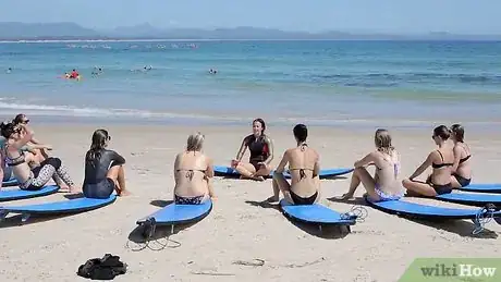 Imagem intitulada Surf Step 11