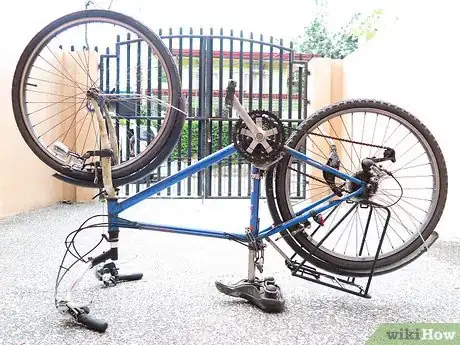 Imagem intitulada Fix a Slipped Bike Chain Step 1