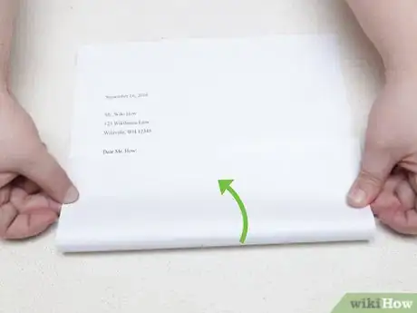 Imagem intitulada Fold and Insert a Letter Into an Envelope Step 3