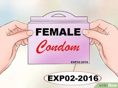 Imagem intitulada Use a Condom Step 16