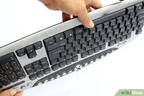 Imagem intitulada Fix a Jammed Keyboard Key Step 2