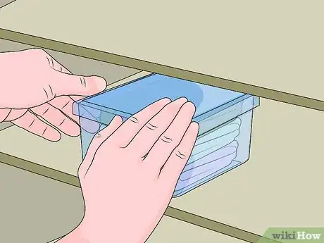 Imagem intitulada Use Mothballs Step 3