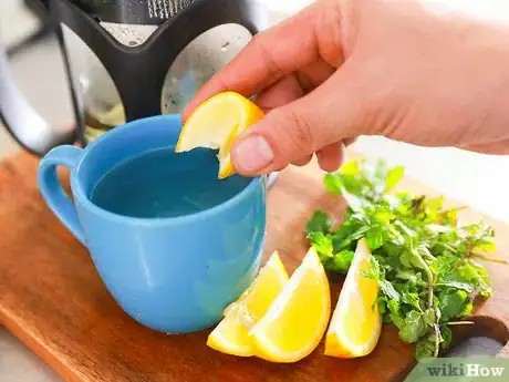 Imagem intitulada Make Mint Tea Step 6