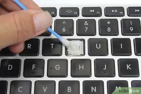 Imagem intitulada Fix a Jammed Keyboard Key Step 18