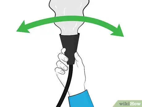 Imagem intitulada Use a Fire Extinguisher Step 7