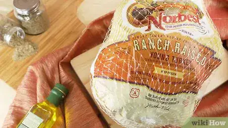 Imagem intitulada Cook a Turkey Step 1