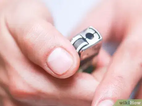 Imagem intitulada Fix a Lighter Step 4