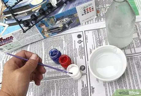 Imagem intitulada Paint a Model Car Step 7
