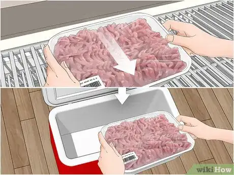 Imagem intitulada Defrost a Freezer Step 2