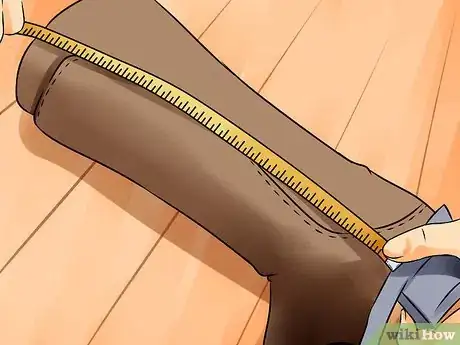 Imagem intitulada Measure Boot Shaft Step 2