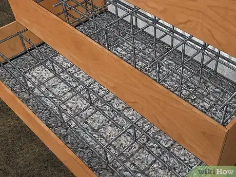 Imagem intitulada Build Concrete Steps Step 14